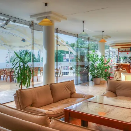 Erma Hotel 2*