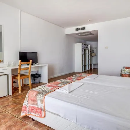 Erma מלון גולדן סנדס