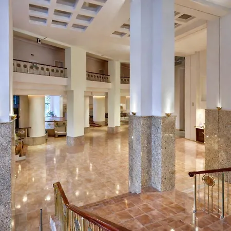 فندق Prestige Grand & Aquapark غولدن ساندز