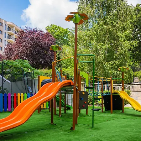Prestige Grand & Aquapark غولدن ساندز