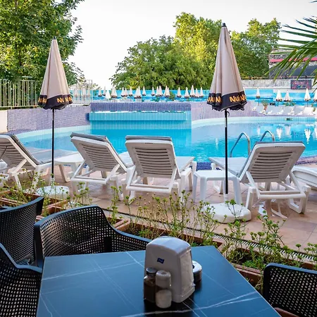 Prestige Grand & Aquapark فندق
